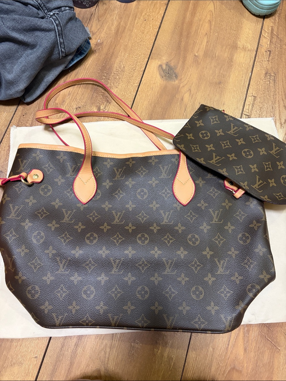 Monogram Neverfull Tote with Pink-Trimmed Vachetta Handles